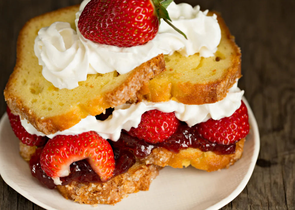 strawberry pound cake