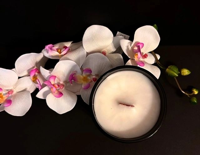 orchid & black amber-essential oils